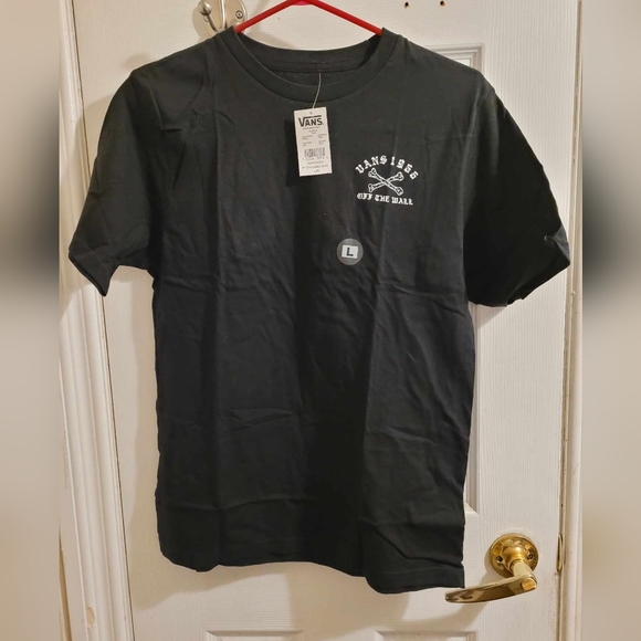 3/$30 Vans NWT short sleeve T youth size large - Picture 2 of 4